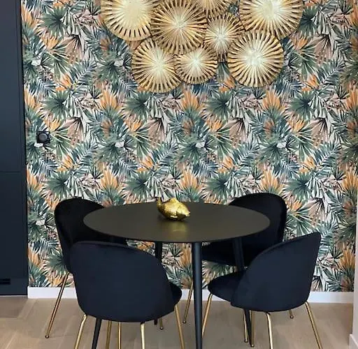 Brand New 1 Bedroom Flat With Parking- 5 Min Paris Pte De Versailles