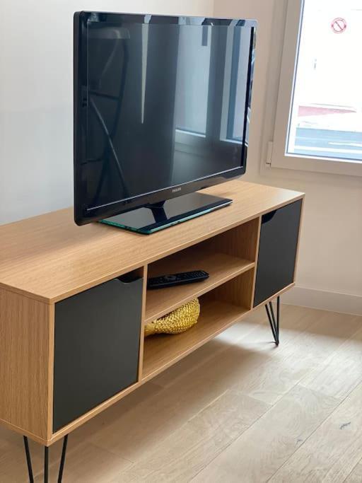 Brand New 1 Bedroom Flat With Parking- 5 Min Paris Pte De Versailles Apartment Issy-les-Moulineaux