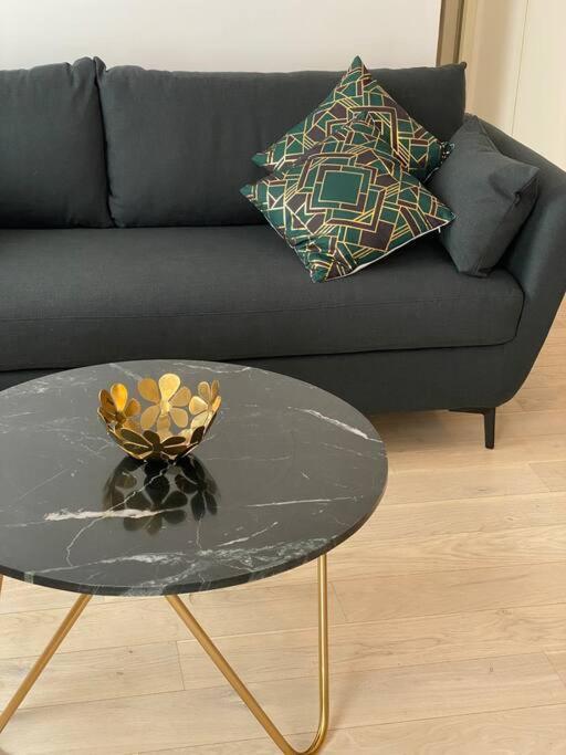 Apartment Brand New 1 Bedroom Flat With Parking- 5 Min Paris Pte De Versailles *